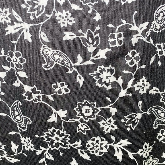 Sag Harbor Black and White Floral Button Down Short Sleeve Blouse - Picture 11 of 11